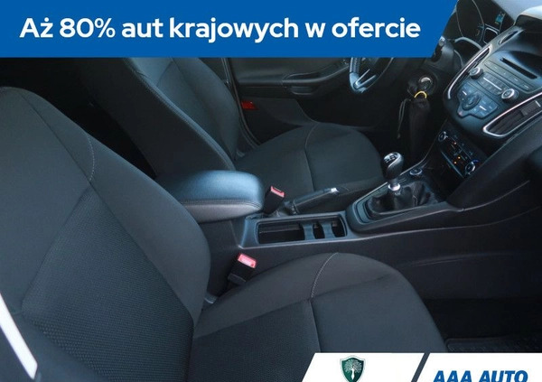 Ford Focus cena 28000 przebieg: 245690, rok produkcji 2015 z Końskie małe 301